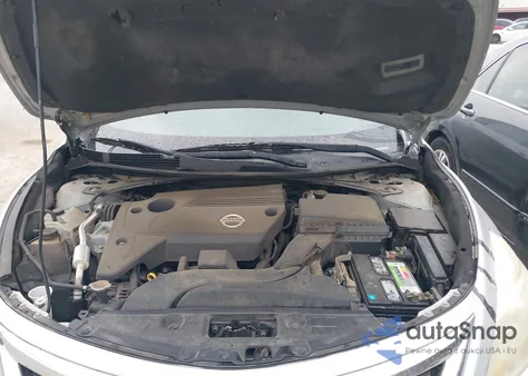 2015 Nissan Altima 2.5/2.5 S/2.5 Sl/2.5 Sv из США, поврежденный, VIN 1N4AL3APXFC258922